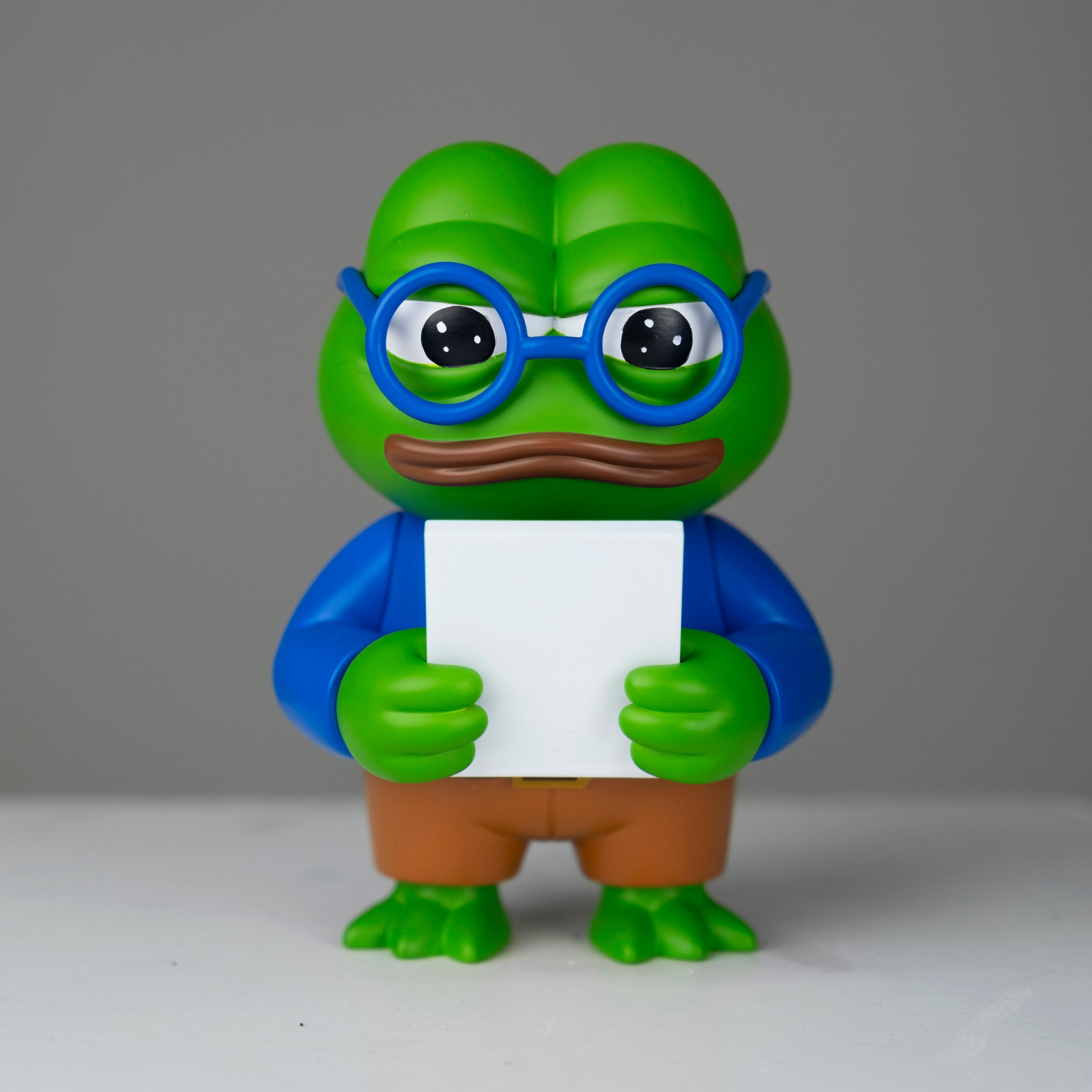 Nerdy Desk Fren