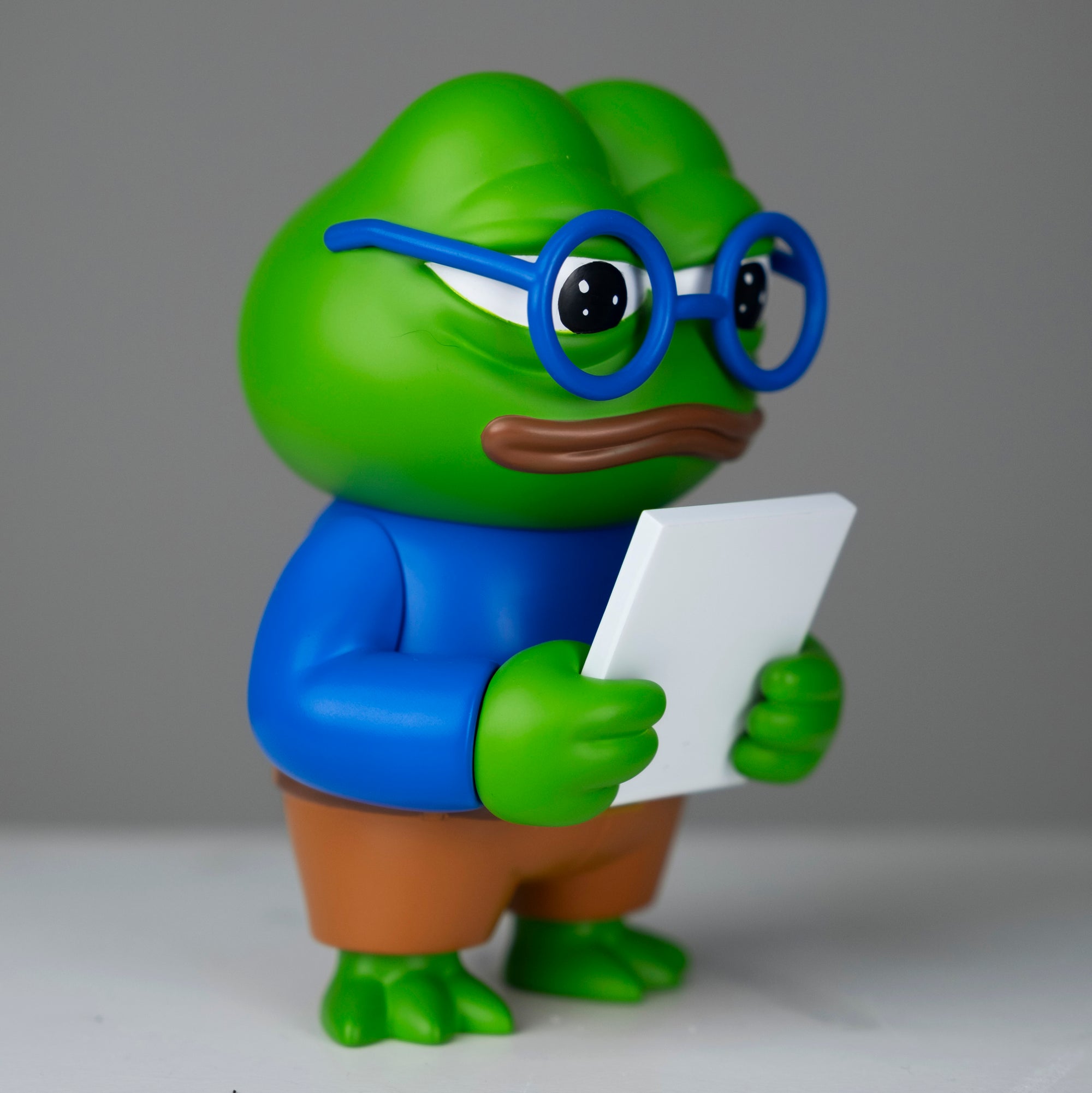Nerdy Desk Fren