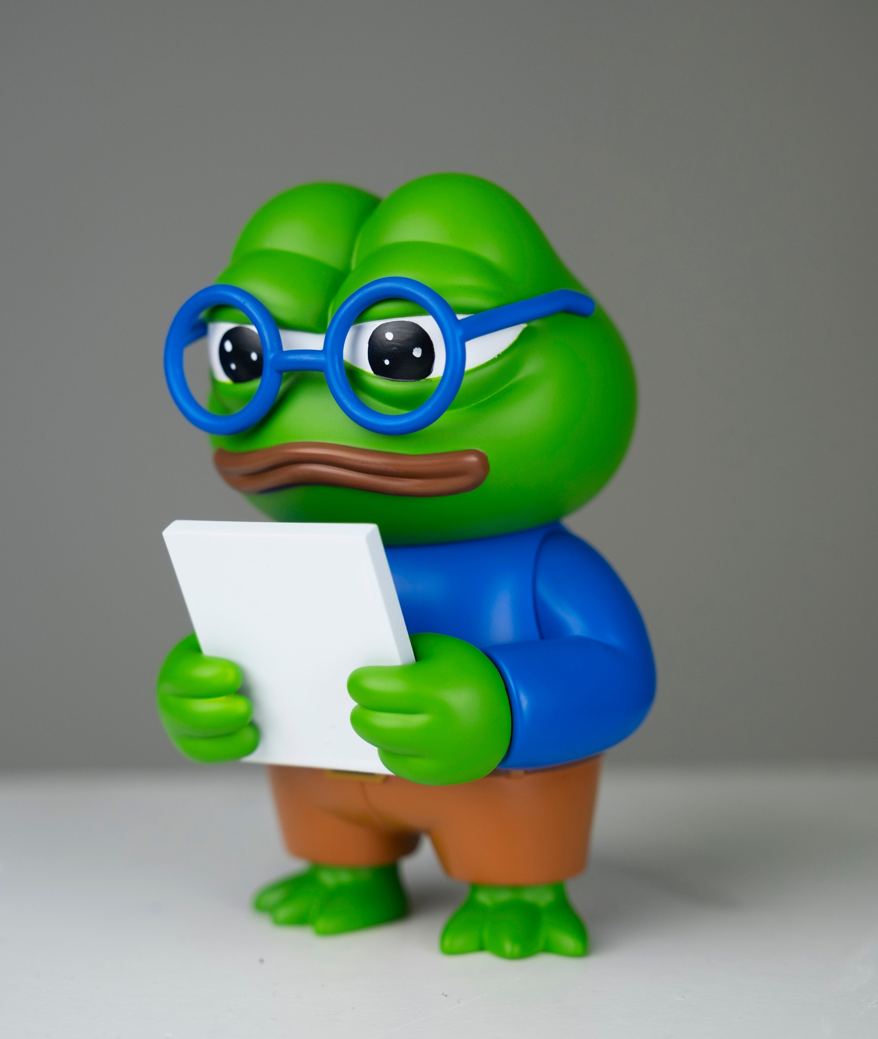 Nerdy Desk Fren
